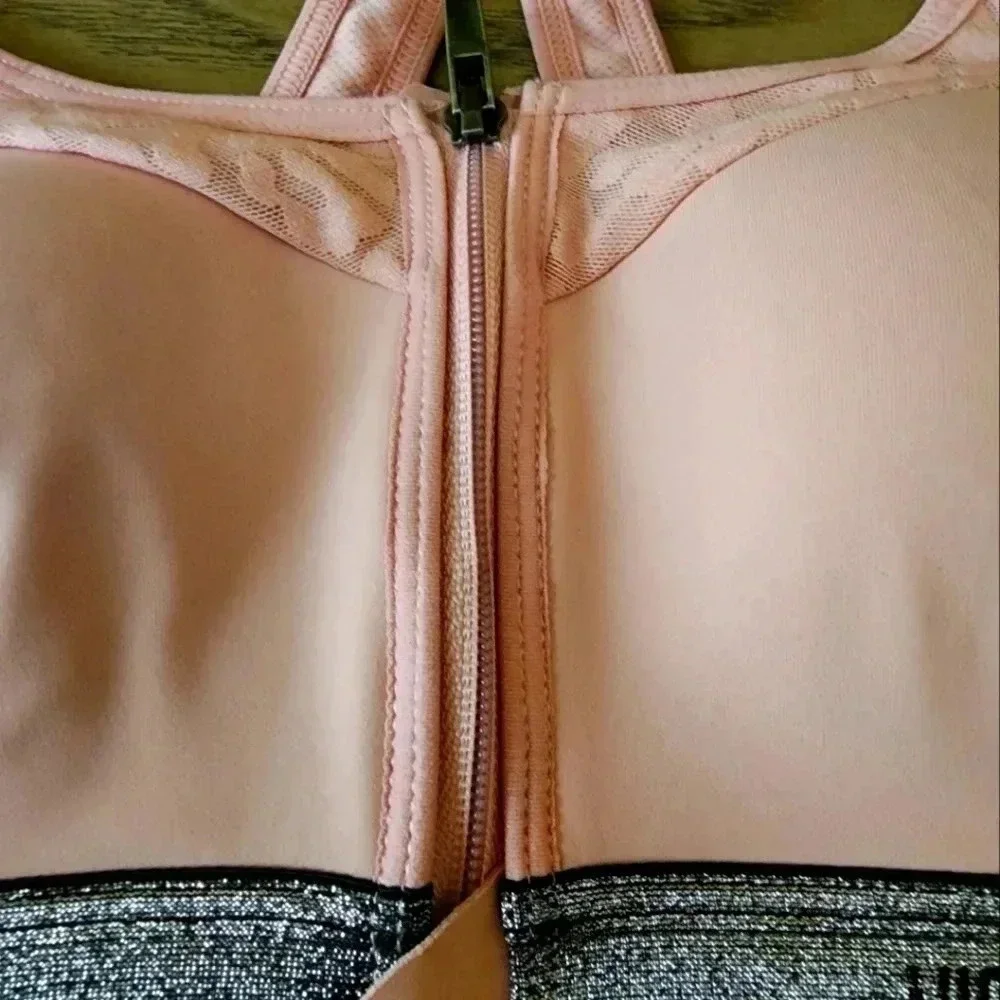 VS Incredible Lightweight max sports bra size 32B Pink - Picture 2 of 6